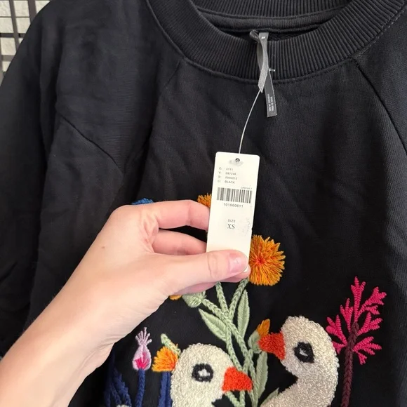 Anthropologie tufted duck sweatshirt - Picture 8 of 8